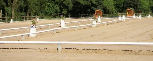 carre-de-dressage-lettres-dimensions