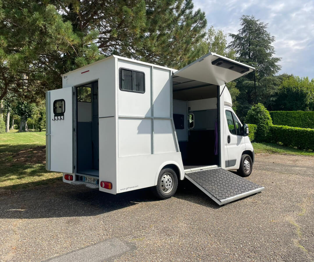 location-camion-cheval-1-place