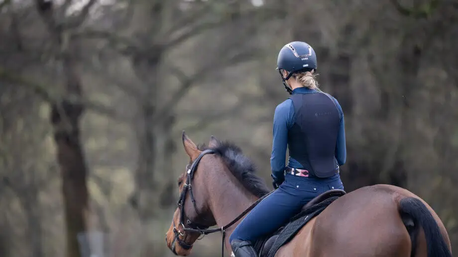 comment-choisir-protection-dorsale-equitation
