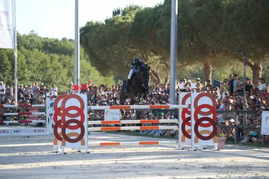 lilou-calviere-victoire-championnat-de-france-as-poney-elite-excellence-cso